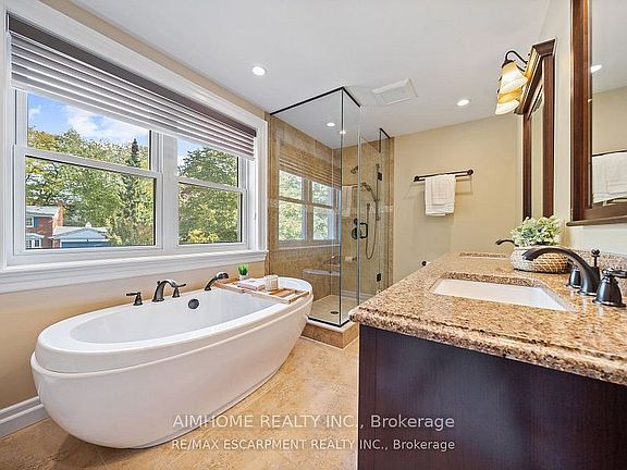 5th image of 1300 Braeside Dr