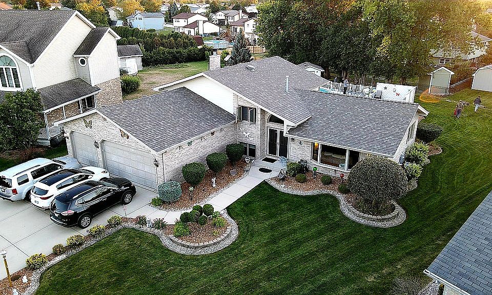 1st image of 19632 S Gray Ln
