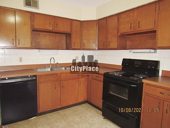 5th image of 3021 E 47th St APT C