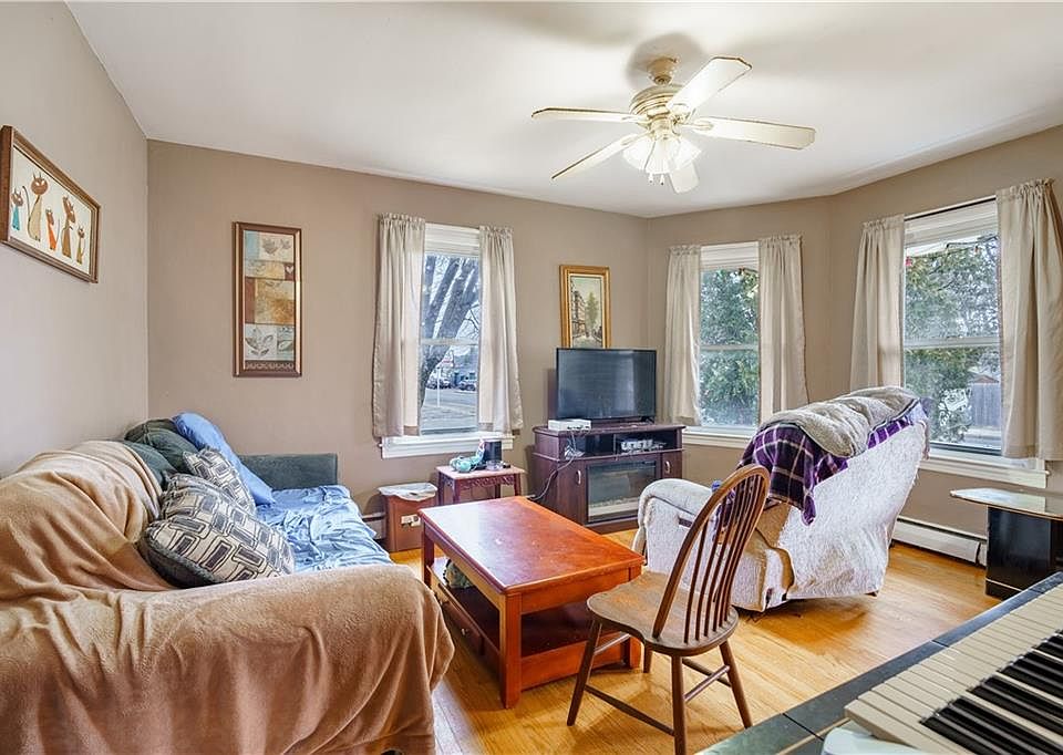 448 Waterman Rd, Johnston, RI 02919 Zillow