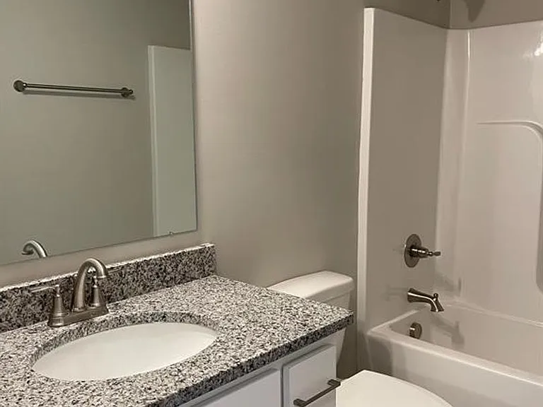 102 Wyatt Miles Ln — Photo 8