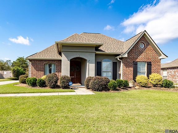 2nd image of 13047 Dutchtown Lakes Dr