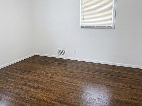 5th image of 4135 W 124th St