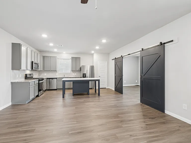2425 Shellcracker Dr — Photo 4
