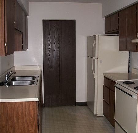 Large kitchen with walk-in pantry