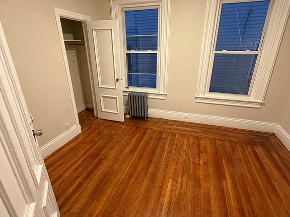 4th image of 153 Reservoir Ave Floor 2