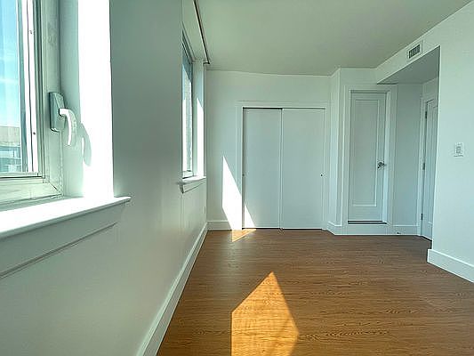 4th image of 148 Madison St APT 8H