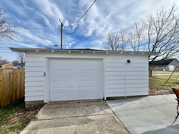 5th image of 1111 Gaiser Dr