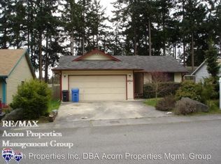 1921 NE 9th Ave, Oak Harbor, WA 98277