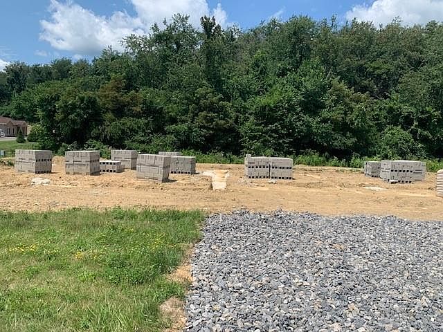 2nd image of Cherokee Dr Unit 1901