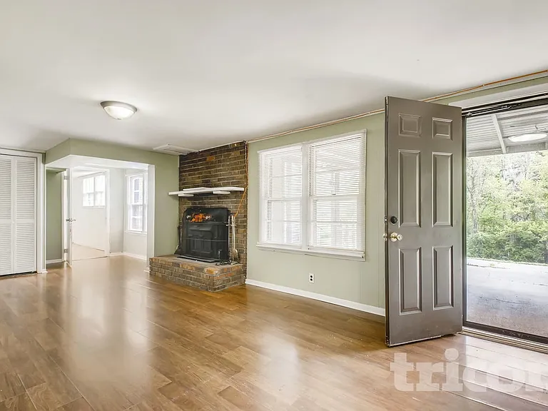217 Shevel Dr — Photo 3