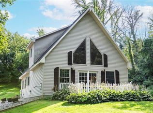 3462 Collins Rd, Syracuse, NY 13215