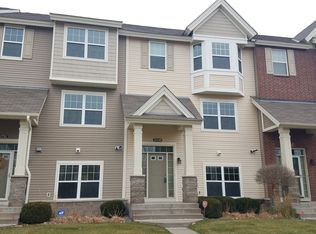 11749 Emery Village Dr N, Champlin, MN 55316
