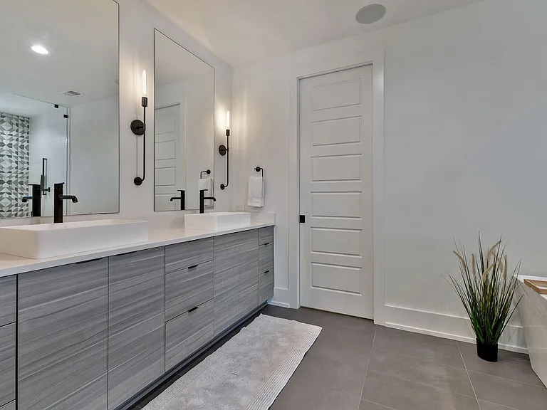 4107 Kimbark Dr — Photo 23