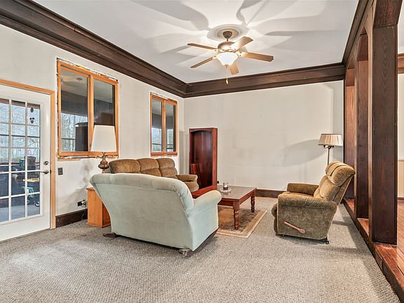 4th image of 43267 N Forest Dr