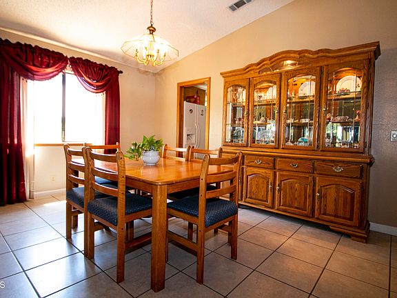 3rd image of 15587 Tamarack Dr