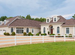 215 McSwain Rd, White Stone, VA 22578