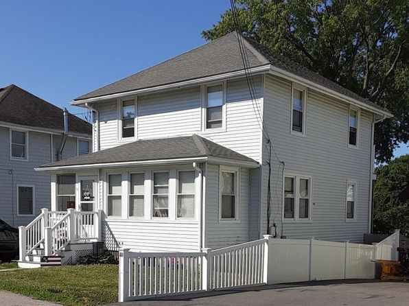 35 Manomet Rd, Weymouth, MA 02191