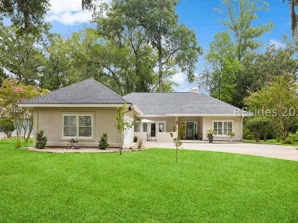 13 Greenwood Dr, Bluffton, SC 29910