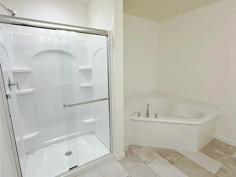 302 Windmill View Ct — Photo 33