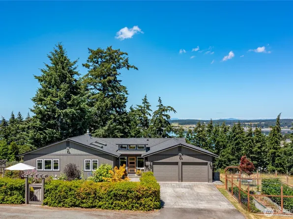 1045 NE Summit Loop, Coupeville, WA 98239