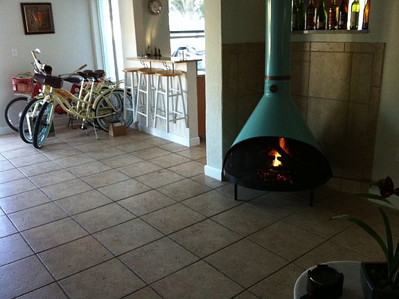 3rd image of 582 Baywood Dr N