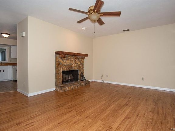 4th image of 7106 W Greenwood Ln