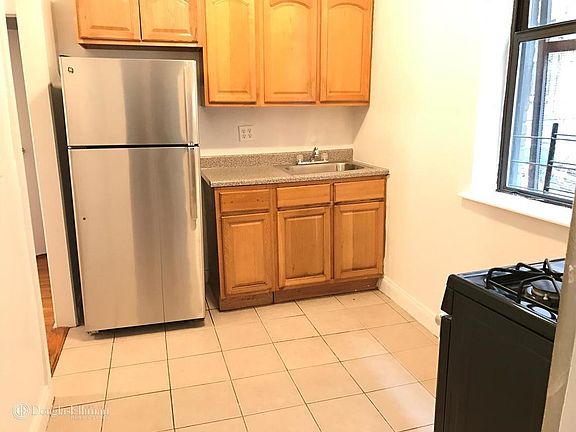 4th image of 4556 49th St APT 1B