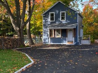 50 West St, Clinton, MA 01510