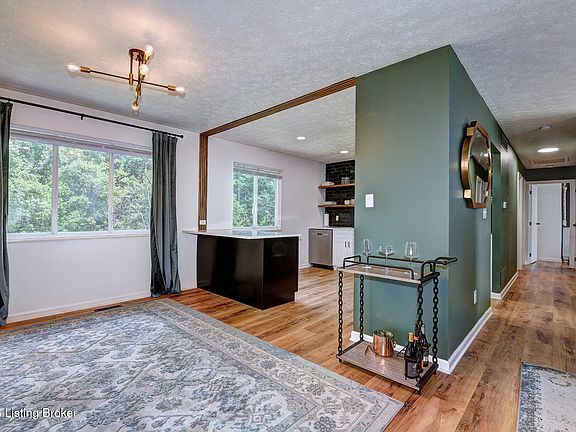 5th image of 7307 Sideoats Dr