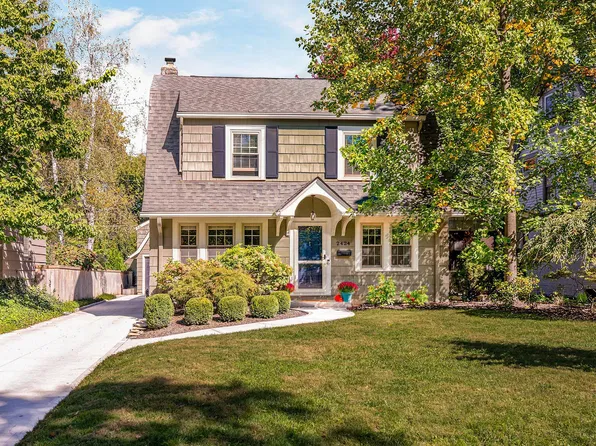 2424 Plymouth Ave, Columbus, OH 43209