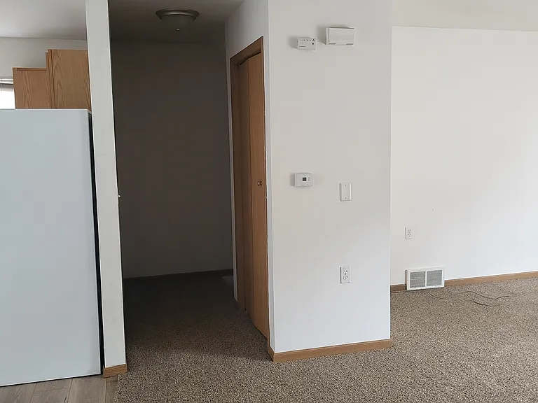 4915 Universal Dr #2 — Photo 11