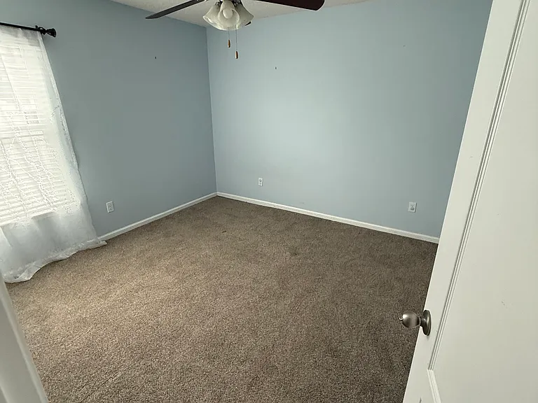 5409 Parkside Lakes Dr — Photo 9