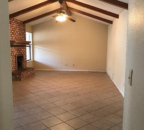 5th image of 5773 Lawndale Dr #A