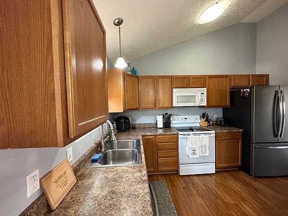 3rd image of 1514 25th Ave