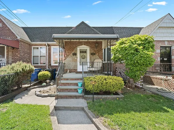 59-38 69th Ln #1, Maspeth, NY 11378