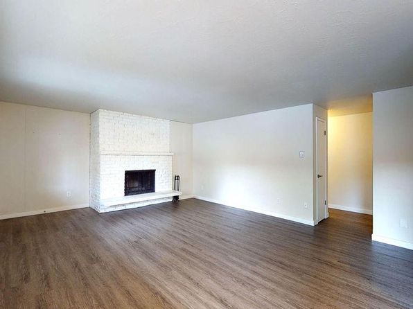 3222 NW 54th St