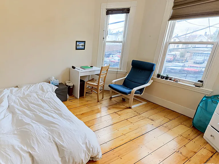 376 Washington St #2 — Photo 4