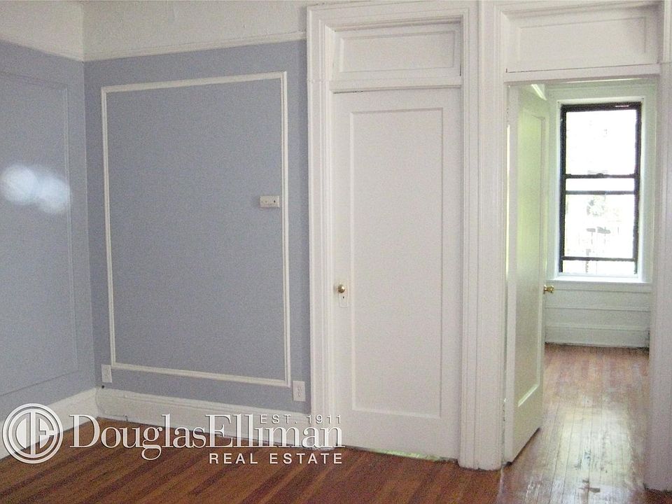 1st image of 3151 33rd St APT 3F