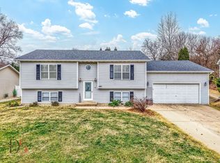 2121 Fox Hill Ln, Ottawa, IL 61350