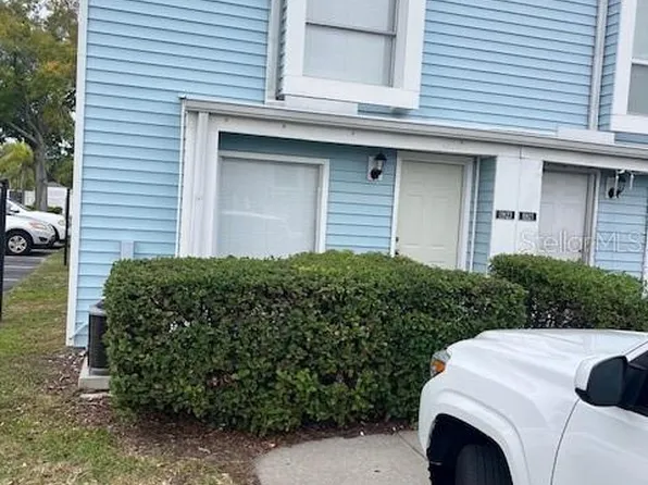 11823 CYPRESS HILL CIRCLE, TAMPA, FL 33626