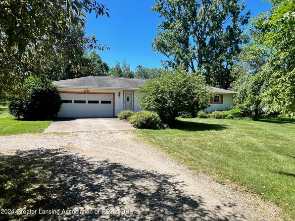 3238 McConnell Hwy, Charlotte, MI 48813