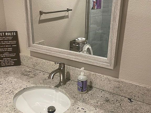 3rd image of 11696 Ivy Ln