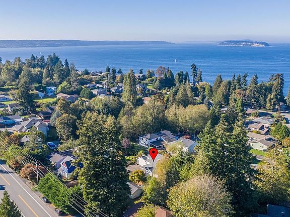 3rd image of 2329 W Mukilteo Blvd