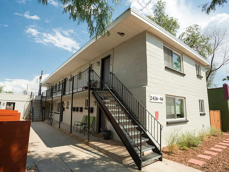 2426 N Clay St — Photo 8