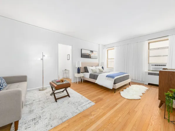 75 Bank Street image 1 of 4