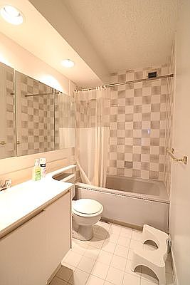 5th image of 343 W 51st St #3H