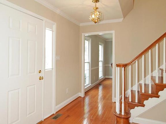 2nd image of 3521 Majestic Pine Ln