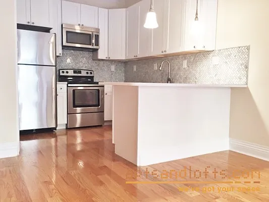 Rented by aptsandlofts.com | media 17