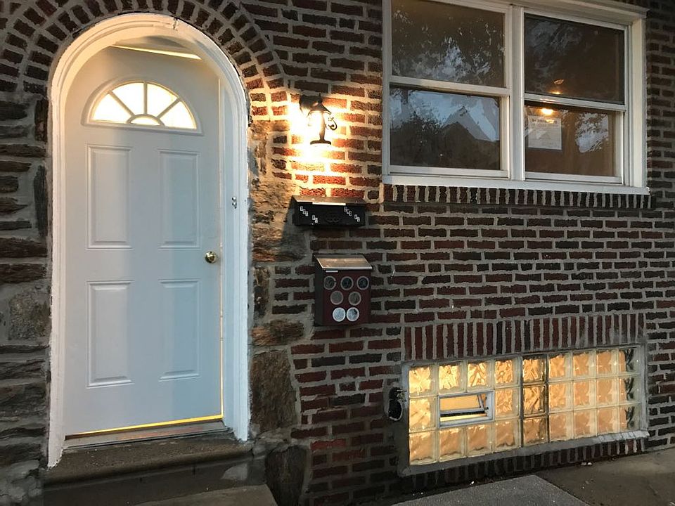 1st image of 925 1/2 Anchor St #1
